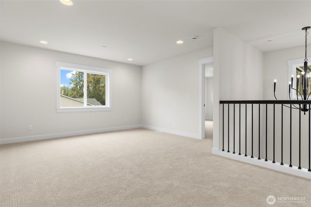 1617 Lockridge Loop E, Enumclaw, WA 98022