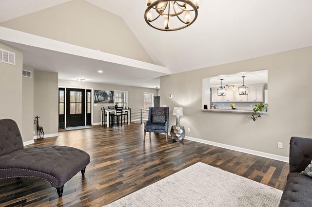 231 N 182 W, Valparaiso, IN 46385