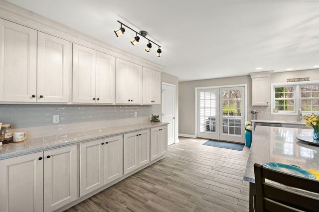 231 N 182 W, Valparaiso, IN 46385