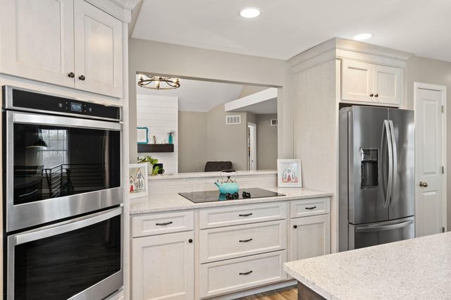 231 N 182 W, Valparaiso, IN 46385