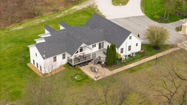 231 N 182 W, Valparaiso, IN 46385