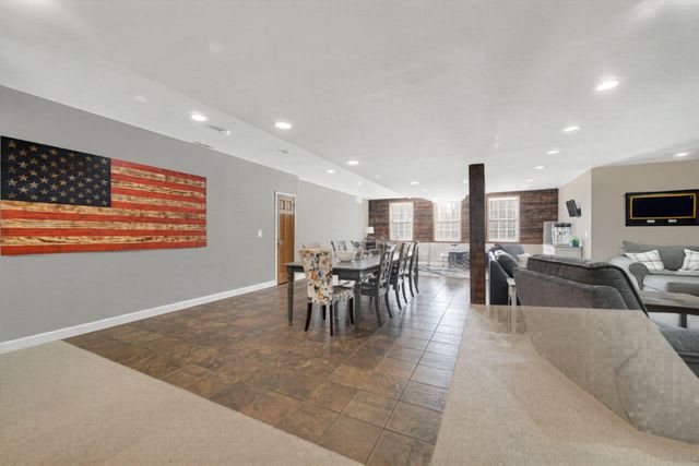 231 N 182 W, Valparaiso, IN 46385