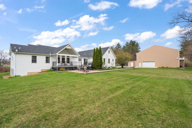 231 N 182 W, Valparaiso, IN 46385