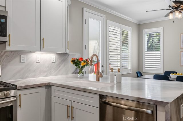95 Livingston Pl, Ladera Ranch, CA 92694