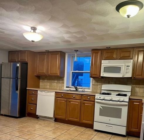 296 Revere St 2, Revere, MA 02151