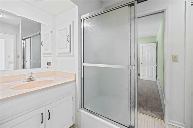 10546 Westgate Street, Overland Park, KS 66215