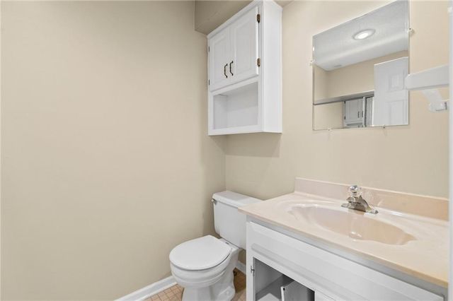 10546 Westgate Street, Overland Park, KS 66215