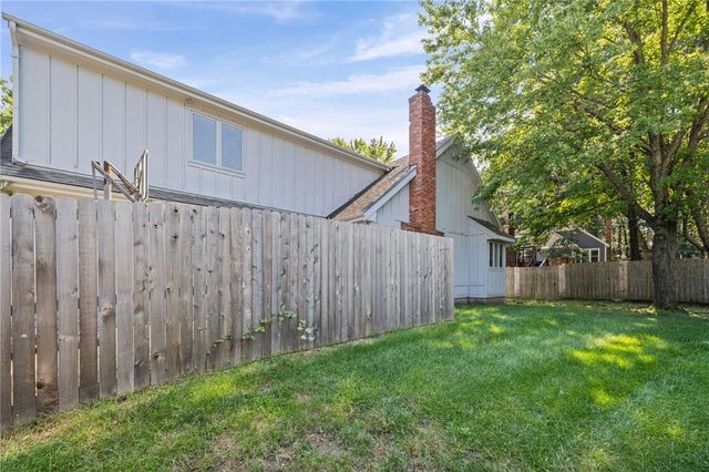 10546 Westgate Street, Overland Park, KS 66215