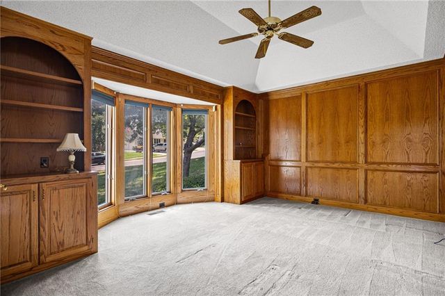 10546 Westgate Street, Overland Park, KS 66215