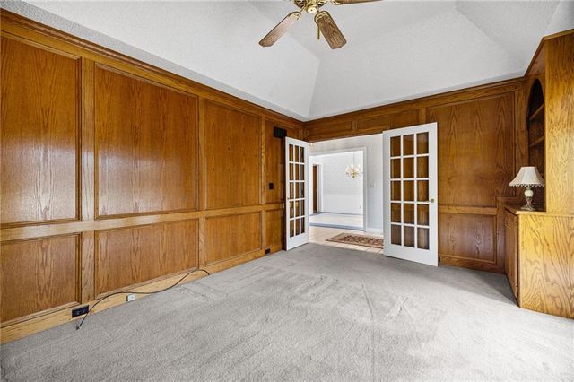 10546 Westgate Street, Overland Park, KS 66215