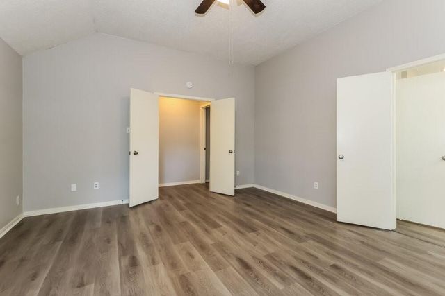 4910 Stone Harbor Drive, Friendswood, TX 77546