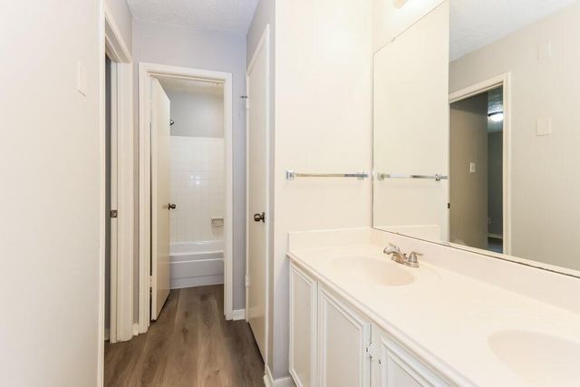 4910 Stone Harbor Drive, Friendswood, TX 77546