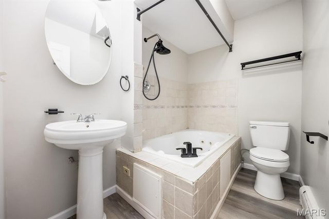 220 Anderson Ln, Belleville, IL 62221