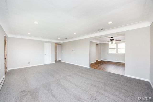 220 Anderson Ln, Belleville, IL 62221