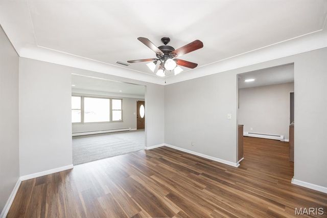 220 Anderson Ln, Belleville, IL 62221