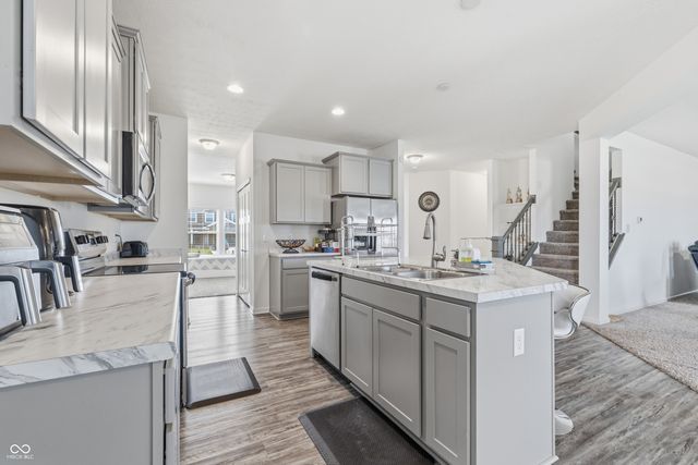 988 Belgium Boulevard, Bargersville, IN 46106