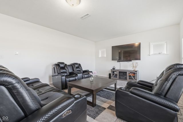 988 Belgium Boulevard, Bargersville, IN 46106