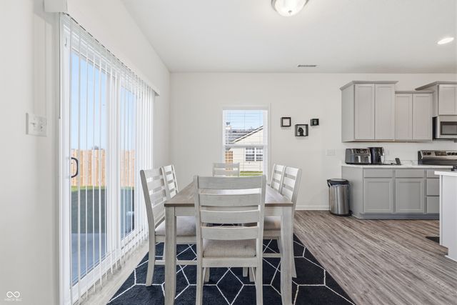 988 Belgium Boulevard, Bargersville, IN 46106