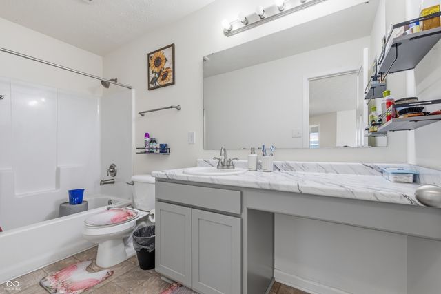 988 Belgium Boulevard, Bargersville, IN 46106