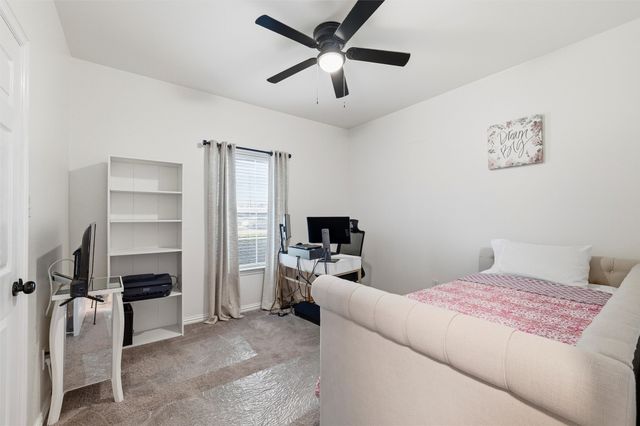 1305 E Highland Road, Waxahachie, TX 75167