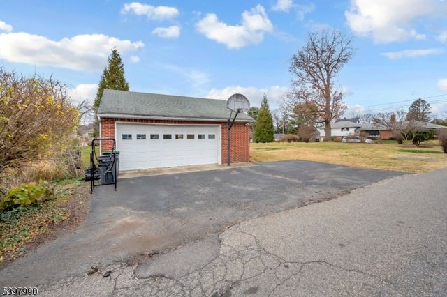 240 Aurora St, Lopatcong Twp., NJ 08865