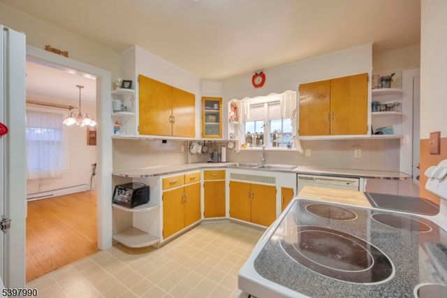 240 Aurora St, Lopatcong Twp., NJ 08865