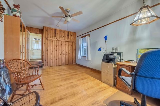 240 Aurora St, Lopatcong Twp., NJ 08865