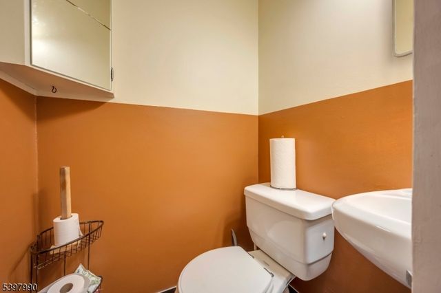 240 Aurora St, Lopatcong Twp., NJ 08865