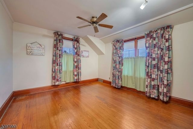 240 Aurora St, Lopatcong Twp., NJ 08865