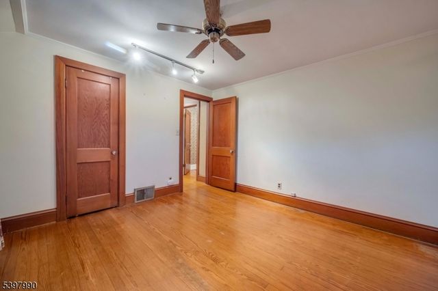 240 Aurora St, Lopatcong Twp., NJ 08865