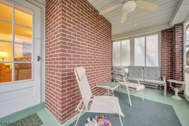 240 Aurora St, Lopatcong Twp., NJ 08865