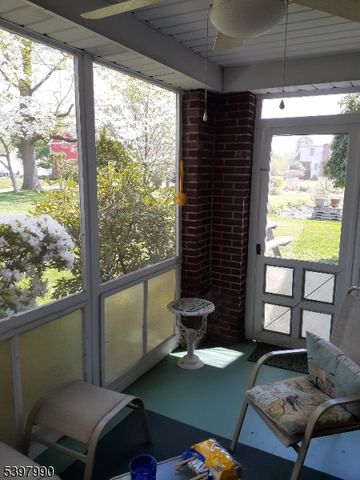 240 Aurora St, Lopatcong Twp., NJ 08865