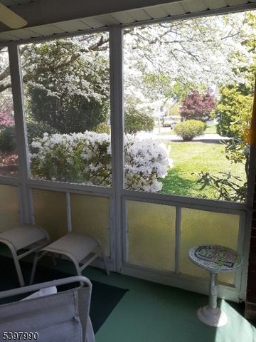 240 Aurora St, Lopatcong Twp., NJ 08865