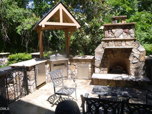 3838 Cottage Rose Lane, Raleigh, NC 27612