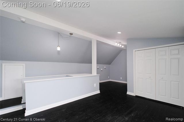 13631 Labelle Street, Oak Park, MI 48237