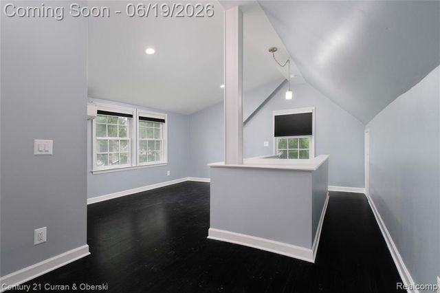 13631 Labelle Street, Oak Park, MI 48237