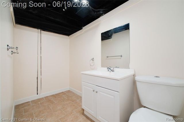 13631 Labelle Street, Oak Park, MI 48237