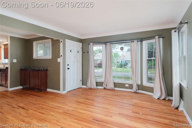 13631 Labelle Street, Oak Park, MI 48237