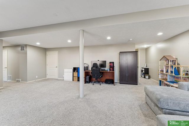 16402 Butler Avenue, Omaha, NE 68116