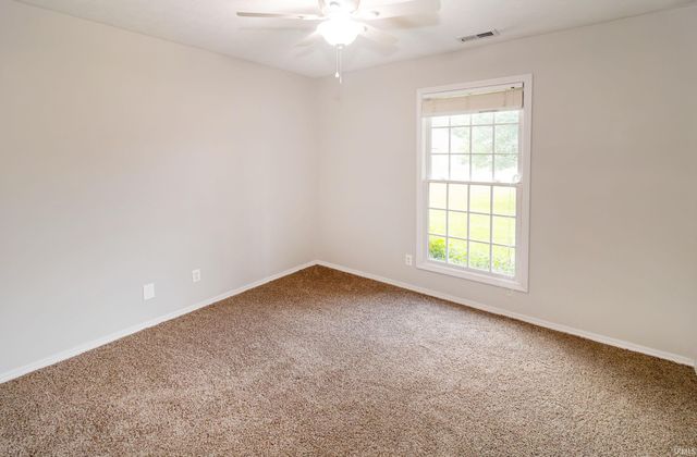323 E Evergreen Road, Evansville, IN 47711