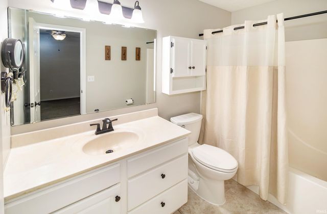 323 E Evergreen Road, Evansville, IN 47711