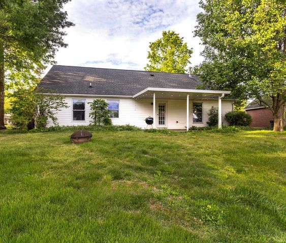 323 E Evergreen Road, Evansville, IN 47711