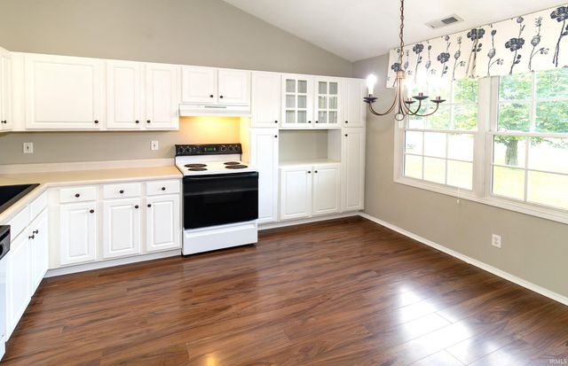 323 E Evergreen Road, Evansville, IN 47711