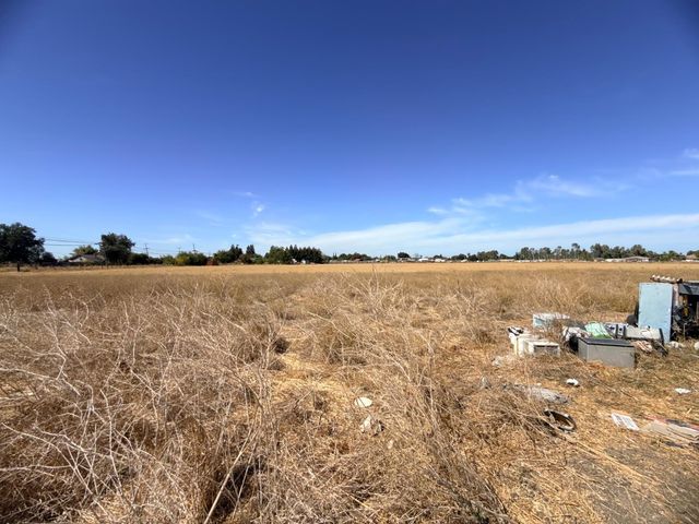 11663 E Copperopolis Rd, Stockton, CA 95215