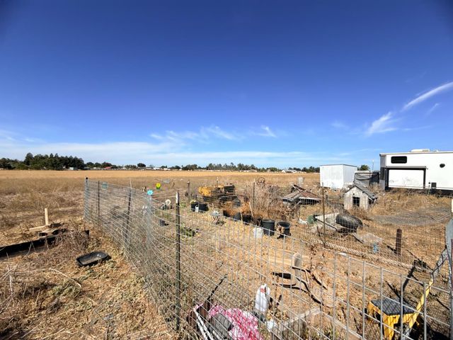 11663 E Copperopolis Rd, Stockton, CA 95215