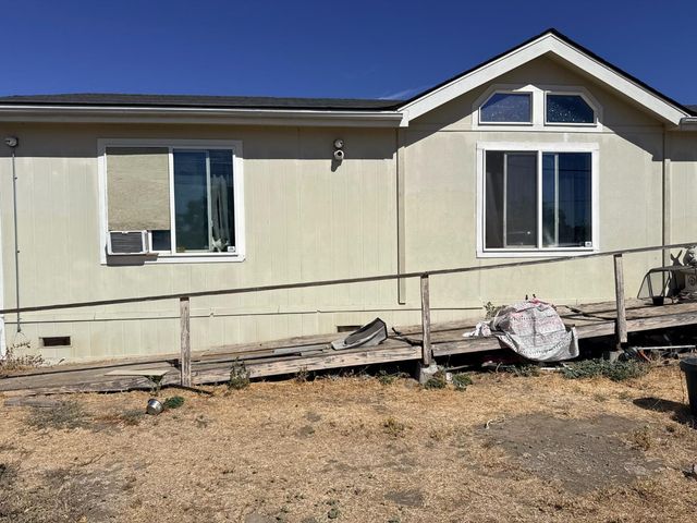 11663 E Copperopolis Rd, Stockton, CA 95215