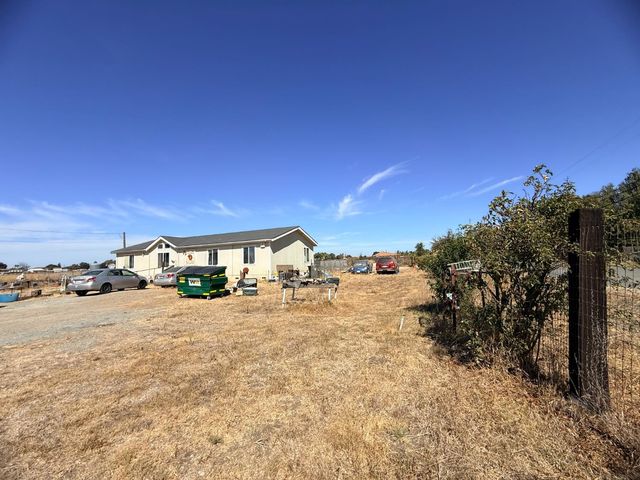 11663 E Copperopolis Rd, Stockton, CA 95215