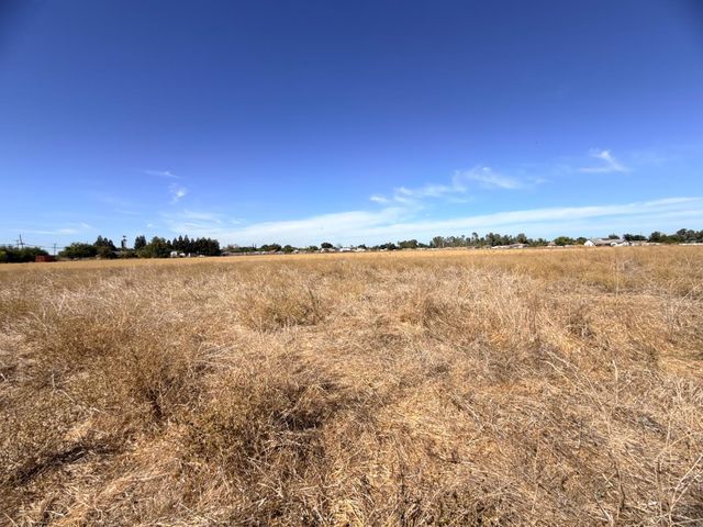 11663 E Copperopolis Rd, Stockton, CA 95215