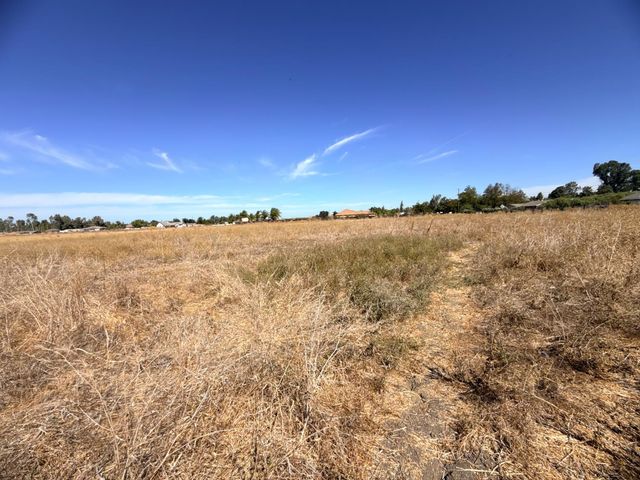 11663 E Copperopolis Rd, Stockton, CA 95215