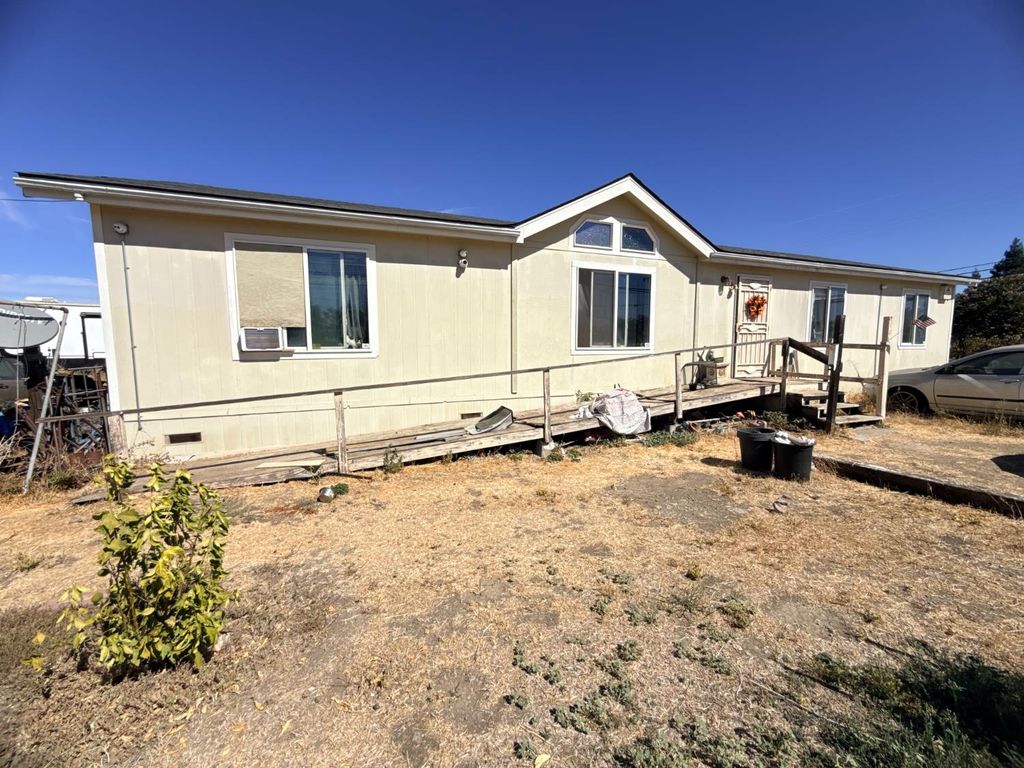 11663 E Copperopolis Rd, Stockton, CA 95215